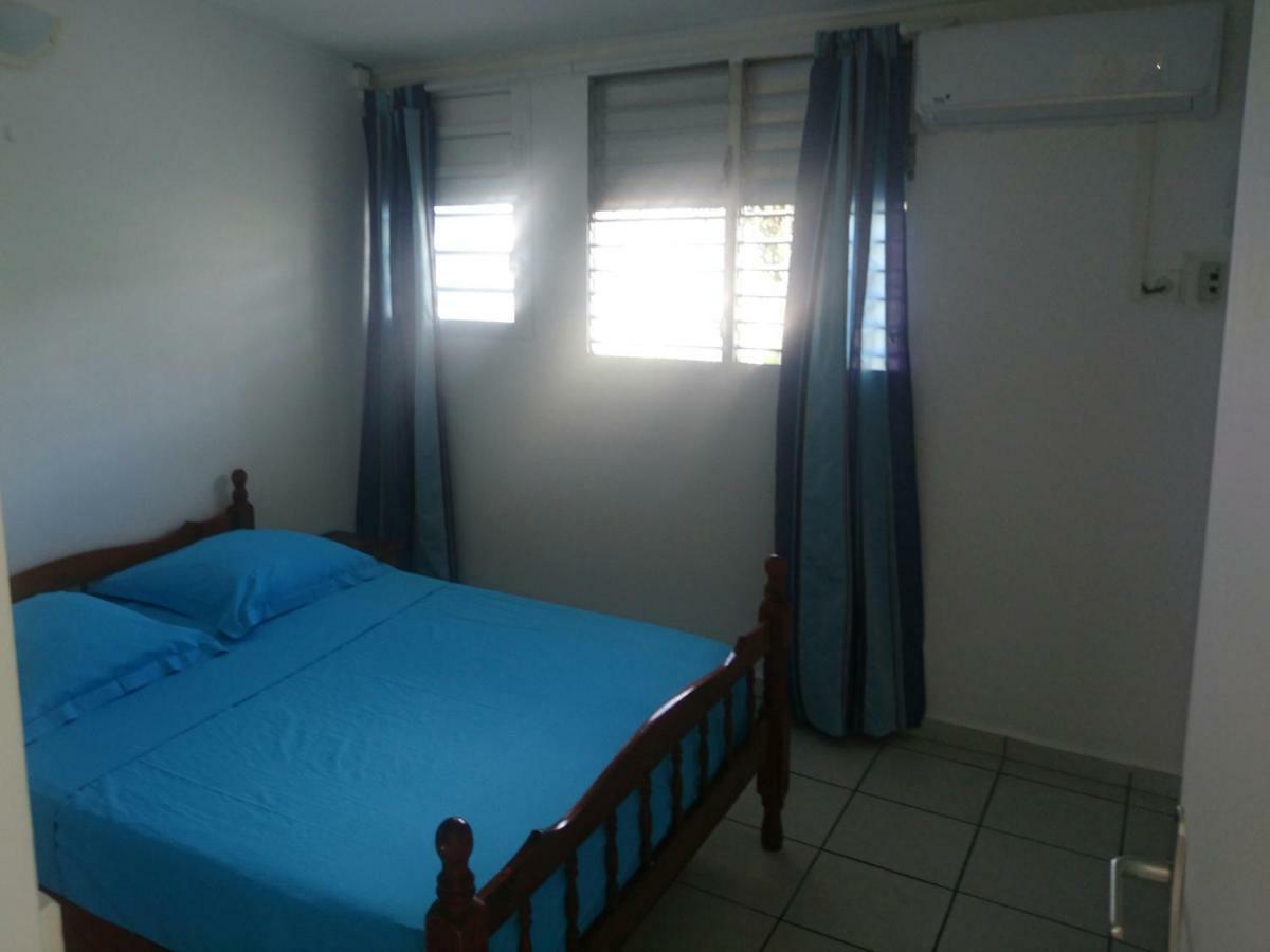 Bungalow Proche Plage Le Gosier  Buitenkant foto